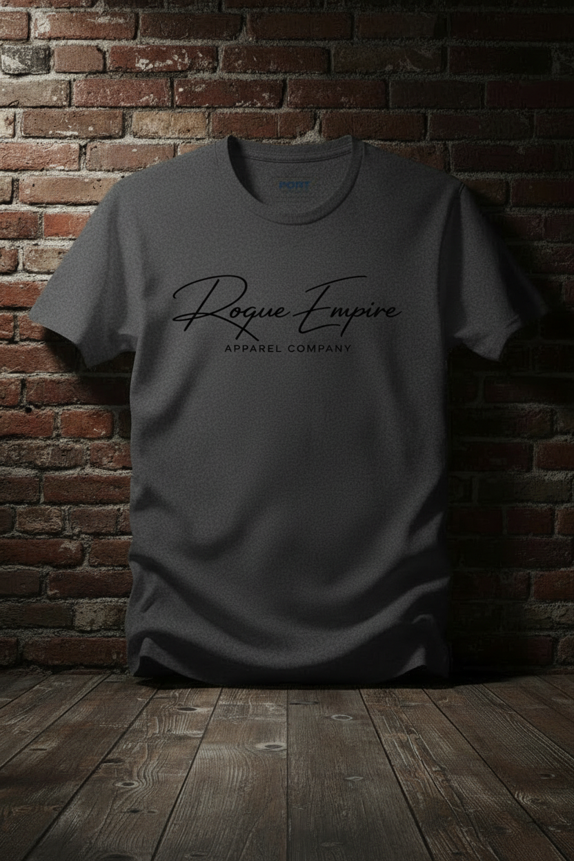 Signature Script Tee short sleeve with boutique background